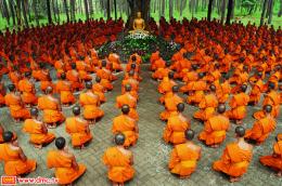 assemblée de bhikkhu-s